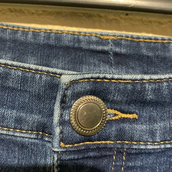 Christopher & Banks Jeans 12P Blue Stretchy Embroidery Straight Mid Rise Cotton - Picture 8 of 16